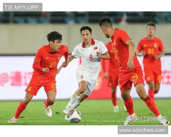 广州足球队的精神探究与战术解析揭示球队成功背后的秘密